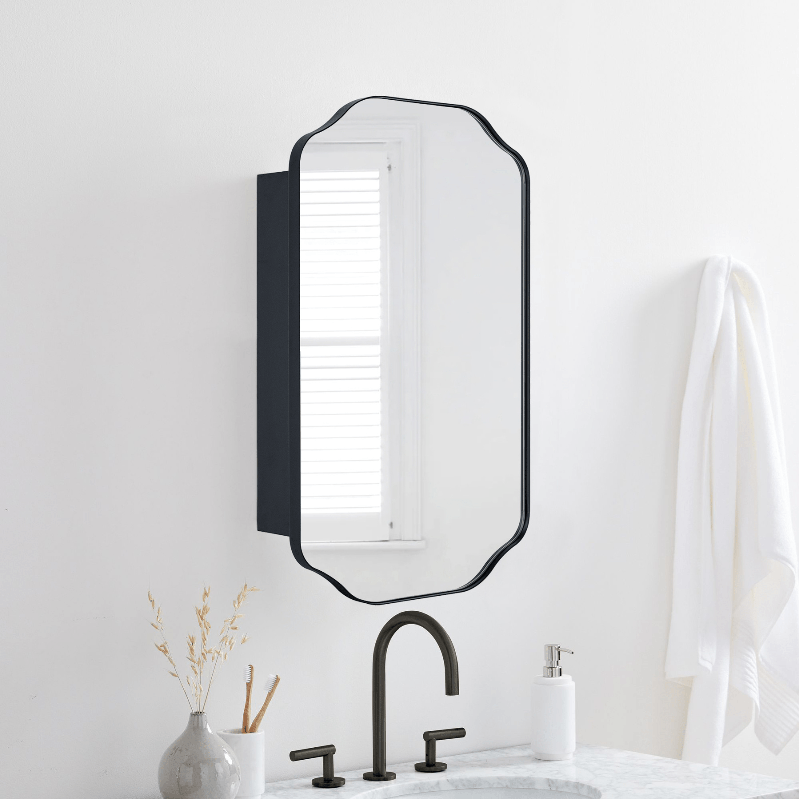 Osterhus Modern Scalloped Recessed and Surface Mount Bathroom Medicine Cabinet with Mirrors, 18x29" in Black GC-00760 TEHOME