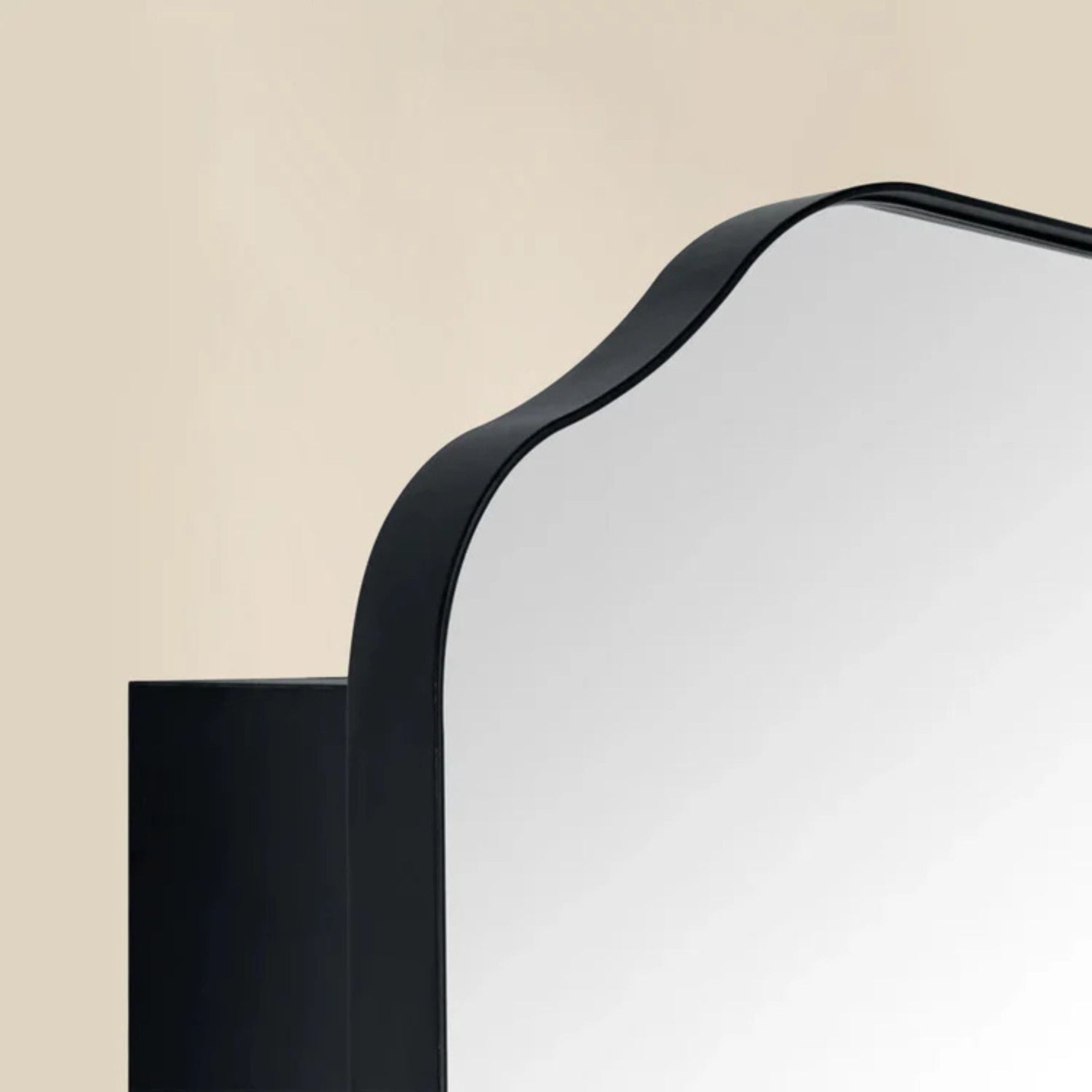 TEHOME Osterhus Modern Scalloped Recessed and Surface Mount Bathroom Medicine Cabinet with Mirrors, Black Finish,18x29",detail View1
