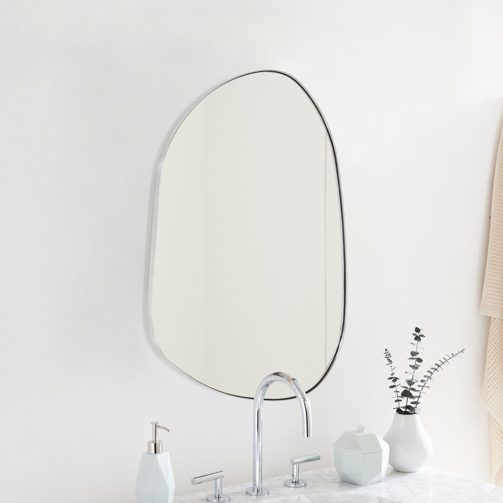 Floria Modern Irregular Large Wall Mirrors GC-0Y335 Brushed Gold 40x30" TEHOME